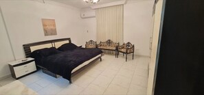 Iron/ironing board, WiFi, bed sheets - Abbass elakkad Spacious apartment in the heart of the city (Cairo Governorate)