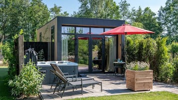 House | Terrace/patio