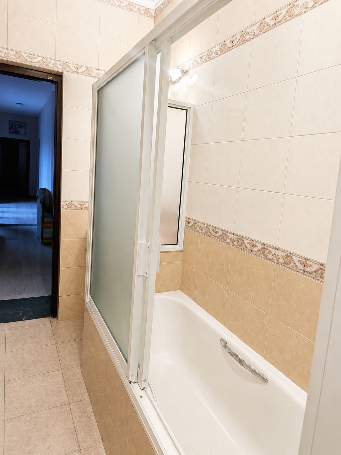 Shower, bidet, towels, soap
