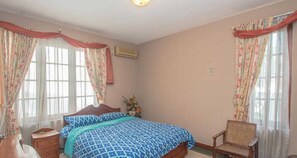 Room - Luxury Full Aircondition House in Barnes Place Colombo 07 with 03 Bed Rooms (Colombo)