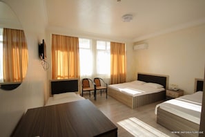 Family Room, Balcony - Hotel Temo (Batumi)