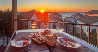 Pool, Sunset Views & Prime Setting! Ocean City Gem
