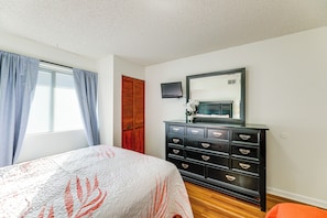 Interior - Pool, Sunset Views & Prime Setting! Ocean City Gem (Ocean City)