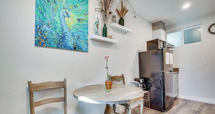Explore Shops, Eats & Entertainment! Pasadena Apt