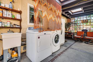 Apartment (0 Bedroom) | Interior - Solo 'cultural Retreat' in San Gabriel Valley! (San Gabriel)