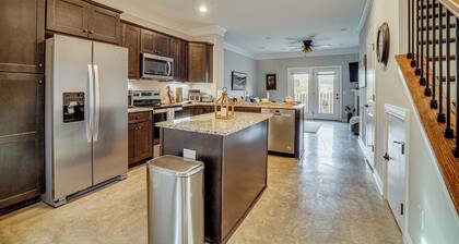 9 Mi to Harpeth River State Park: Getaway w/ Patio