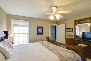 Interior - Anglers Dream: Lake Eufaula Escape w/ Boat Ramp! (Abbeville)