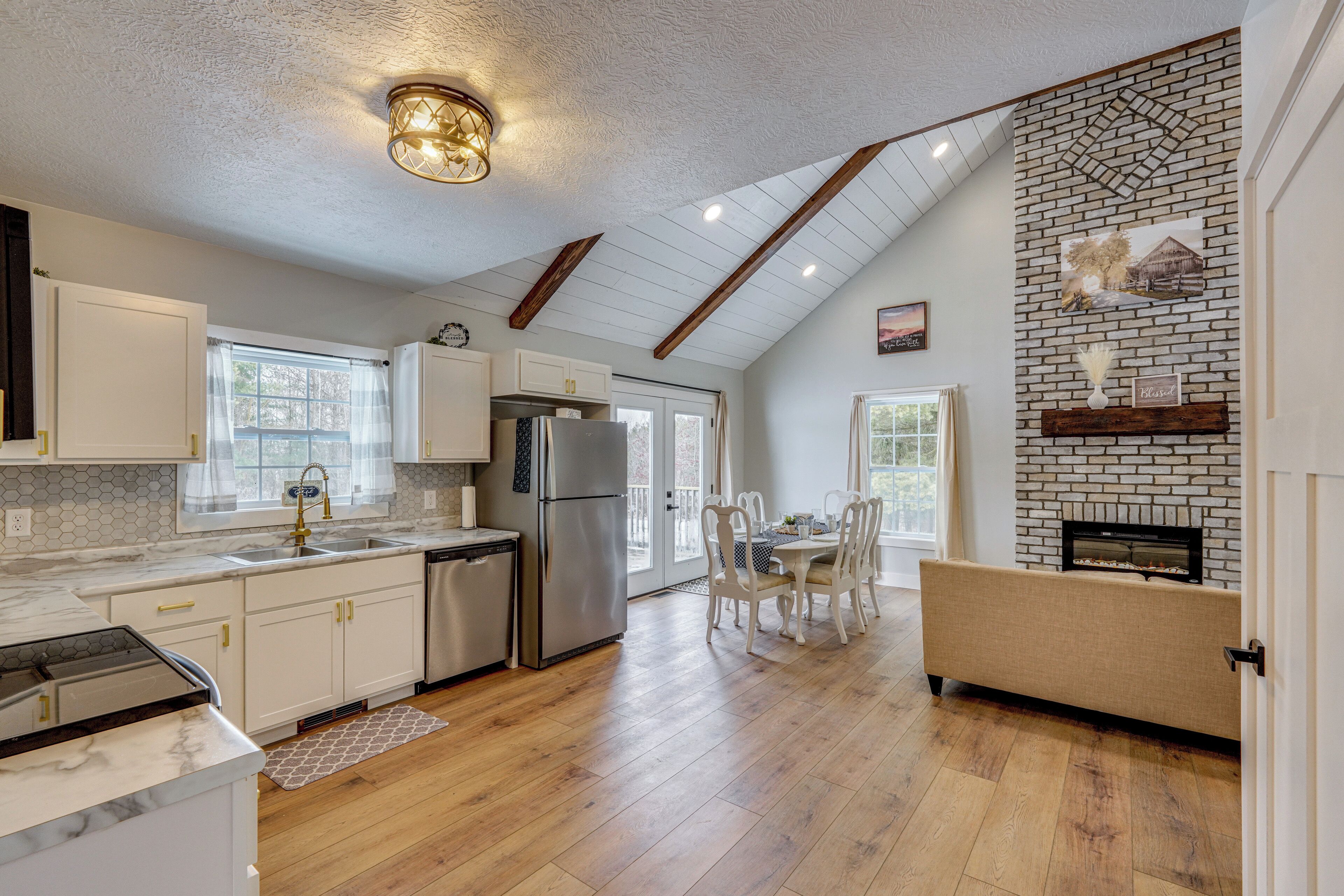 المنشأة من الداخل