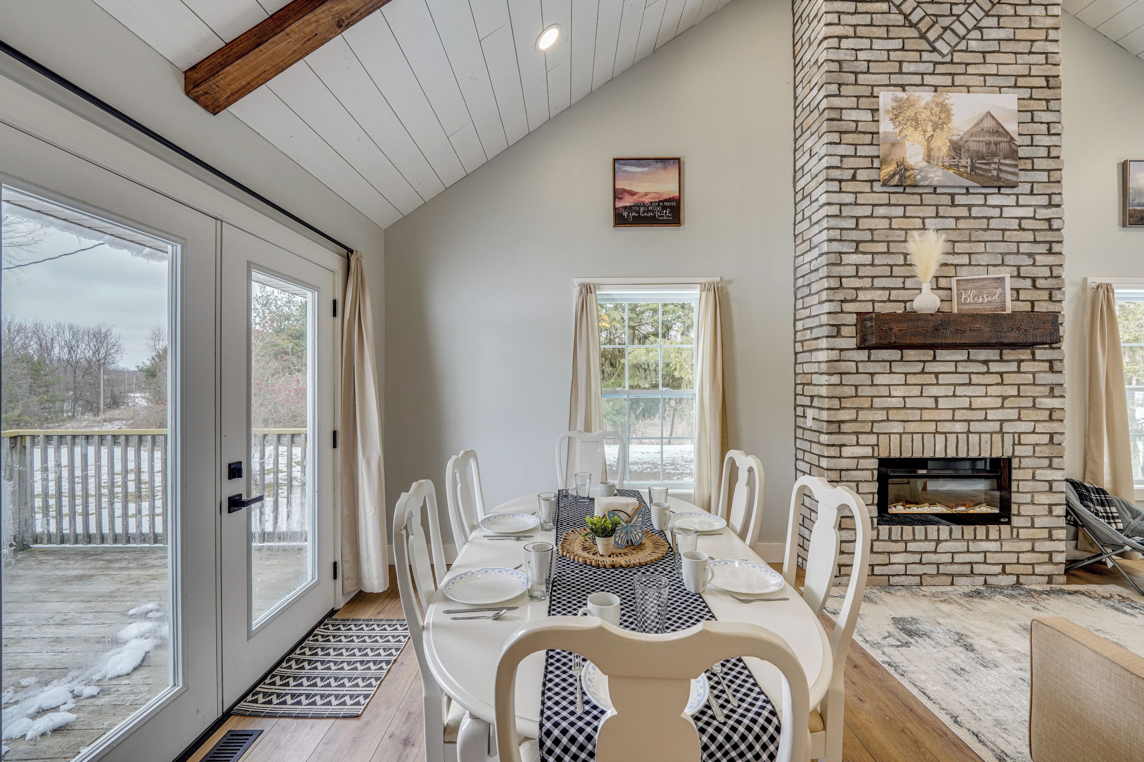 المنشأة من الداخل