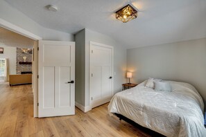 Interior - Willard Home On Working Farm w/ Water Views! (Willard)