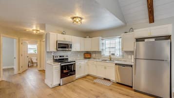 Hus (3 Bedrooms) | Innvendig