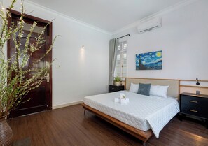 6 Schlafzimmer, Bügeleisen/Bügelbrett, kostenloses WLAN, Bettwäsche