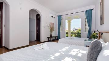 6 Schlafzimmer, Bügeleisen/Bügelbrett, kostenloses WLAN, Bettwäsche