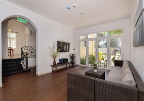 Smart TV, fireplace - AnNam Village 4 (Vũng Tàu)