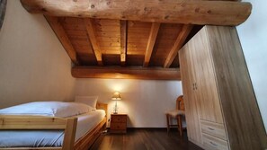 Single Room, Mountain View | Desk, free WiFi