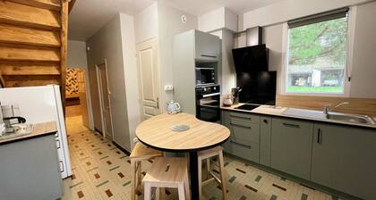 GĂźte 4 pers. Ă Razines avec Parking et Wifi