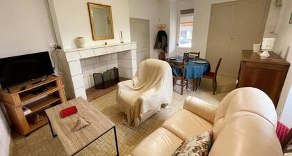 Cottage for 4 in Razines with Parking and Wifi