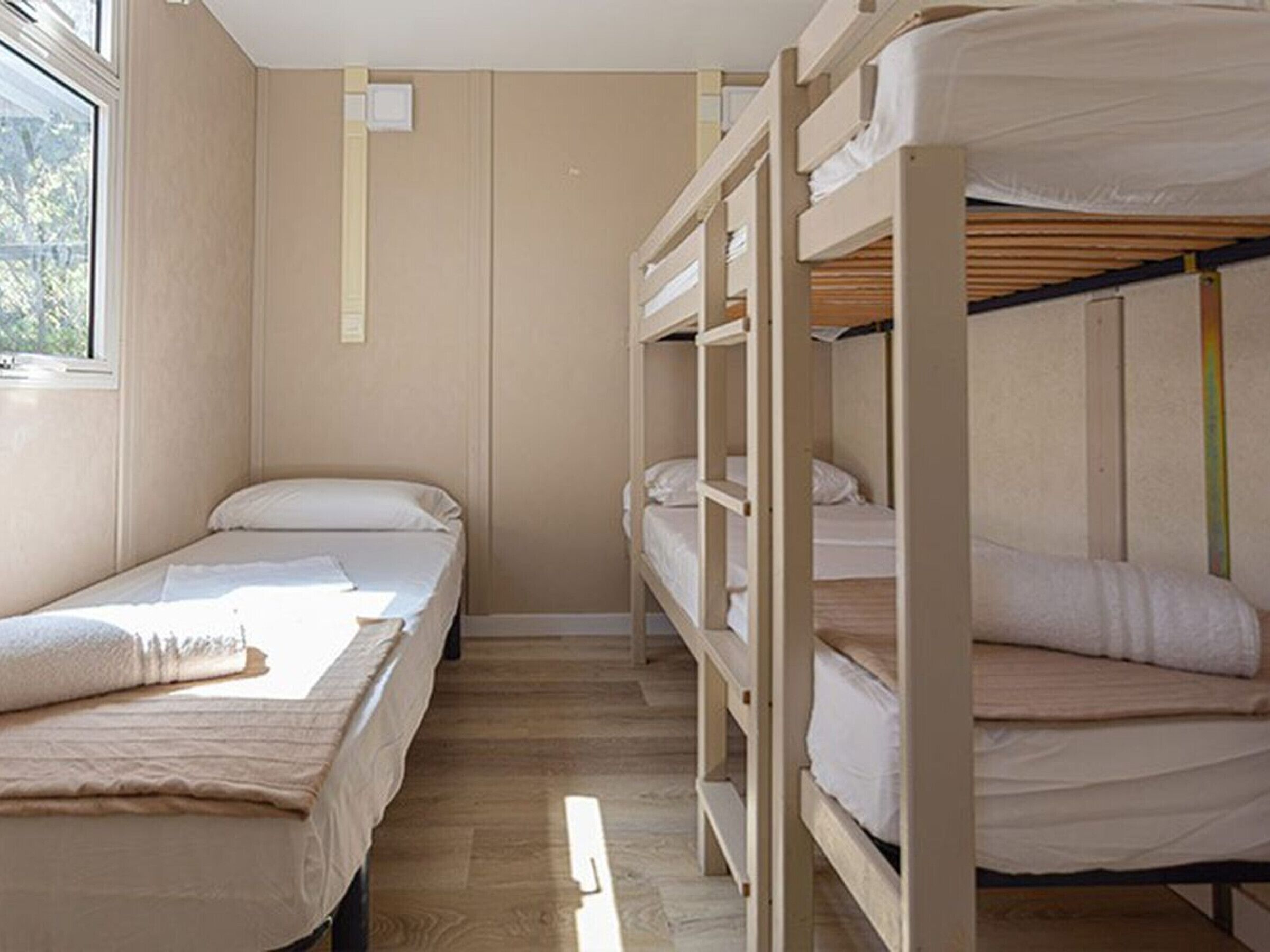2 dormitorios, wifi gratis, ropa de cama