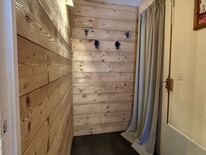 Interior - 3-Room Duplex, 6 Guests, Parking, South, La Salle-les-Alpes (La Salle-les-Alpes)