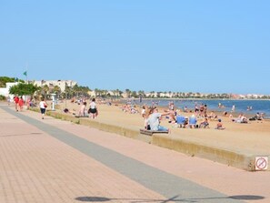 Beach - Studio for 4 with Aircon & Parking, Gruissan Port (Gruissan)