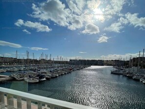 Marina - Studio for 4 with Aircon & Parking, Gruissan Port (Gruissan)
