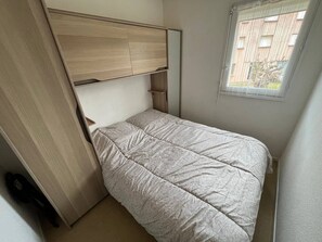 1 bedroom - Family Apartment near Beach with Balcony & Parking - St Pierre La Mer (Fleury-Saint-Pierre-la-Mer)
