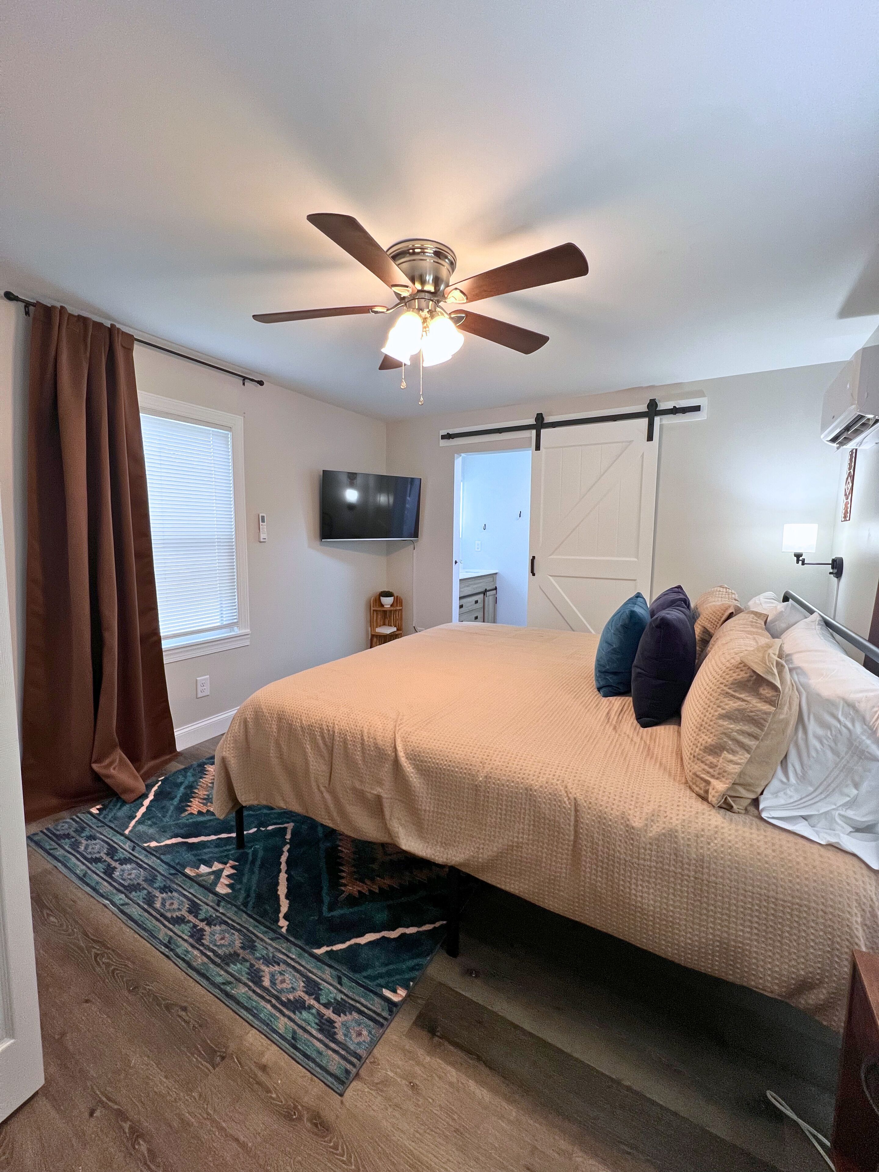 2 bedrooms, WiFi, bed sheets