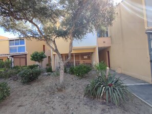 Property grounds - T2 Mezzanine Apartment for 4 in Narbonne Plage (Narbonne)