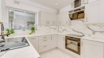 Casa, 4 habitaciones | Interior