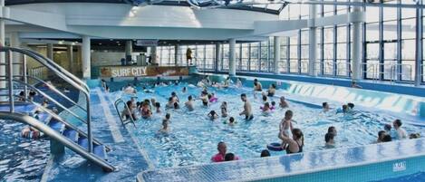 Casa, 4 habitaciones | Piscina