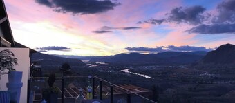 Exclusive Modern Suite View