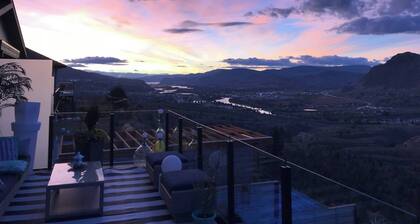 Exclusive Modern Suite View