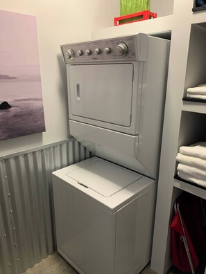 House, 1 Bedroom, Smoking, Balcony | Interior