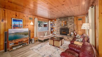House, 3 Bedrooms | Living area