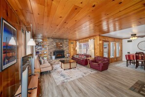 House, 3 Bedrooms | Living area - Al Tahoe Cabin-vintage Meets Modern 920sf 3 Bedroom Home (South Lake Tahoe)