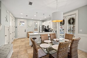 House, 3 Bedrooms | Dining - 1335 Laurel Grove 3 Bedroom Home (Miramar Beach)