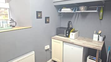 Room, 1 Bedroom | Interior