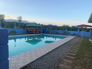 Pool - Spacious 9-bedroom apartment in lovely Bugallon with AC (Bugallon)
