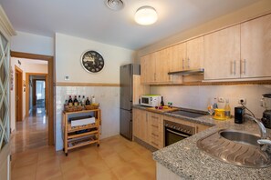 Villa | Private kitchen - 3BR Apartment With Private Garden (Alhaurin de la Torre)