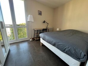 Room - Spacious 3-bedroom apartment in Tours Nord near the tramway (Tours)