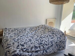 Fer et planche à repasser, Wi-Fi, draps fournis