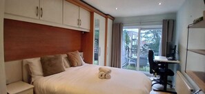 2 Schlafzimmer, Bügeleisen/Bügelbrett, Reisekinderbett, Internetzugang