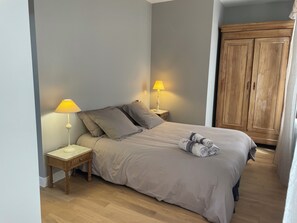 アイロン / アイロン台、インターネット、ベッドシーツ