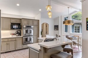 Fridge, microwave, oven, stovetop - 4063 Casa Serena - Skyline Forest in Monterey (Monterey)