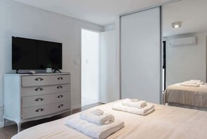 アイロン / アイロン台、WiFi、ベッドシーツ