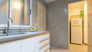 Microwave, oven, coffee/tea maker, toaster