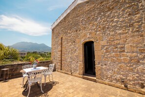 Outdoor dining - Donna Laura Villa Cannamele (Carini)