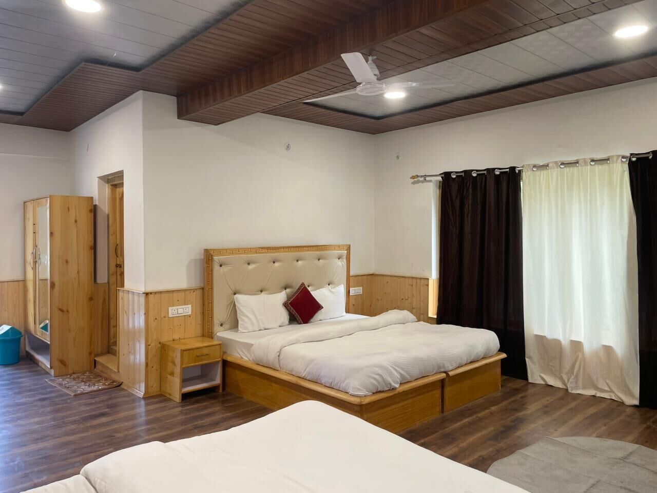 مكتب وواي فاي مجانًا