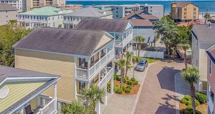 4 BR Beach House with Shared Pool! Angler Villas 4- Beauty And The Beach