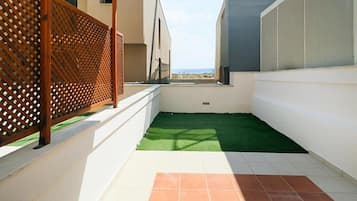 Standard Studio, Non Smoking, Ground Floor | Property grounds